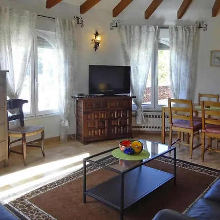 Home, Holiday home